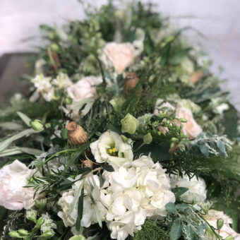funeral flowers white